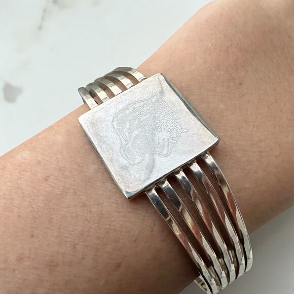 Silver Tone Etched Tiger Head Cuff Bracelet Vintage 80s 90s Grunge Biker Goth - Picture 2 of 5